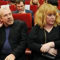 Пугачева и Макаревич написали песню для самого высокого кандидата в президенты Пугачева и Макаревич написали песню для самого высокого кандидата в президенты