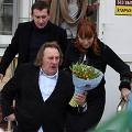 Жерар Депардье и Константин Хабенский проводили время в компании русских подруг Жерар Депардье и Константин Хабенский проводили время в компании русских подруг